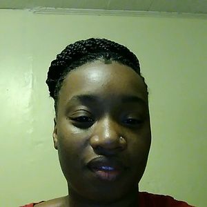 Meet your Posher, Latoya